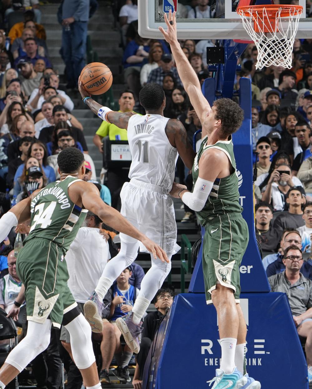 不断追赶与 不断追赶与